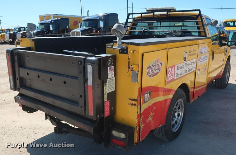 image for item GS9757 2009 Ford F250 Super Duty XL utility bed pickup truck