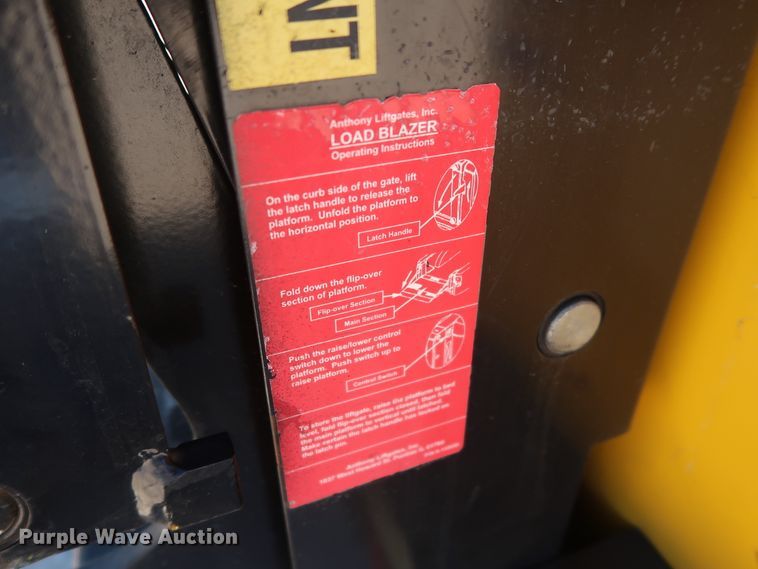 image for item GS9757 2009 Ford F250 Super Duty XL utility bed pickup truck