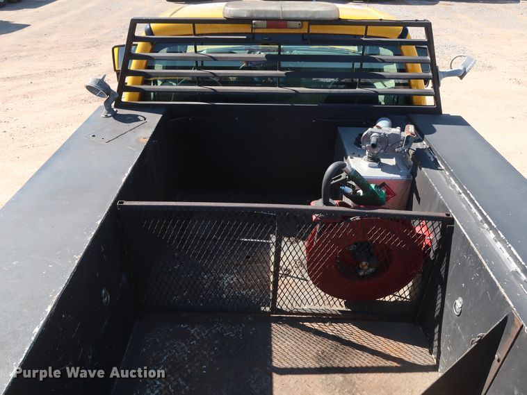 image for item GS9757 2009 Ford F250 Super Duty XL utility bed pickup truck