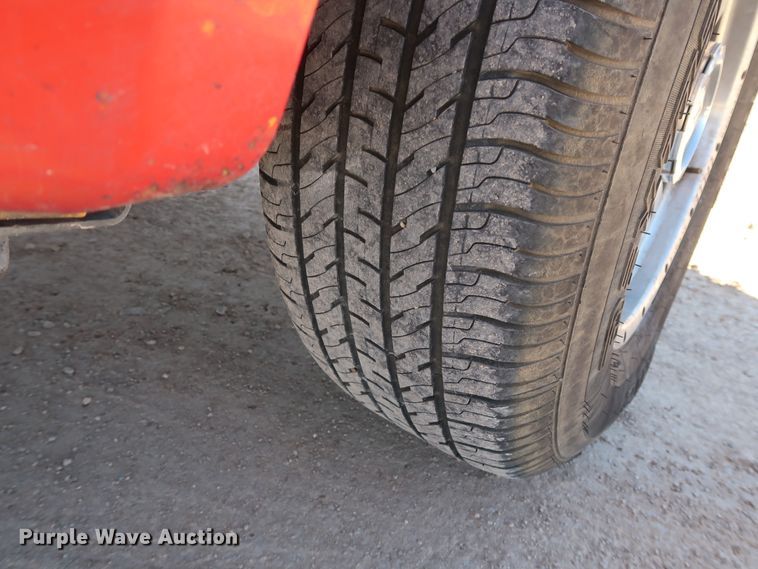 image for item GS9757 2009 Ford F250 Super Duty XL utility bed pickup truck