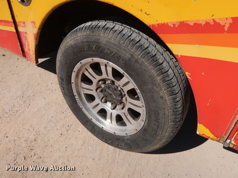 image for item GS9757 2009 Ford F250 Super Duty XL utility bed pickup truck