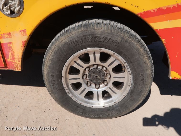 image for item GS9757 2009 Ford F250 Super Duty XL utility bed pickup truck