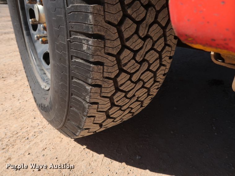 image for item GS9757 2009 Ford F250 Super Duty XL utility bed pickup truck