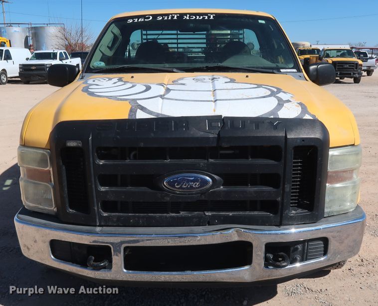 image for item GS9758 2008 Ford F250 Super Duty XL utility bed pickup truck