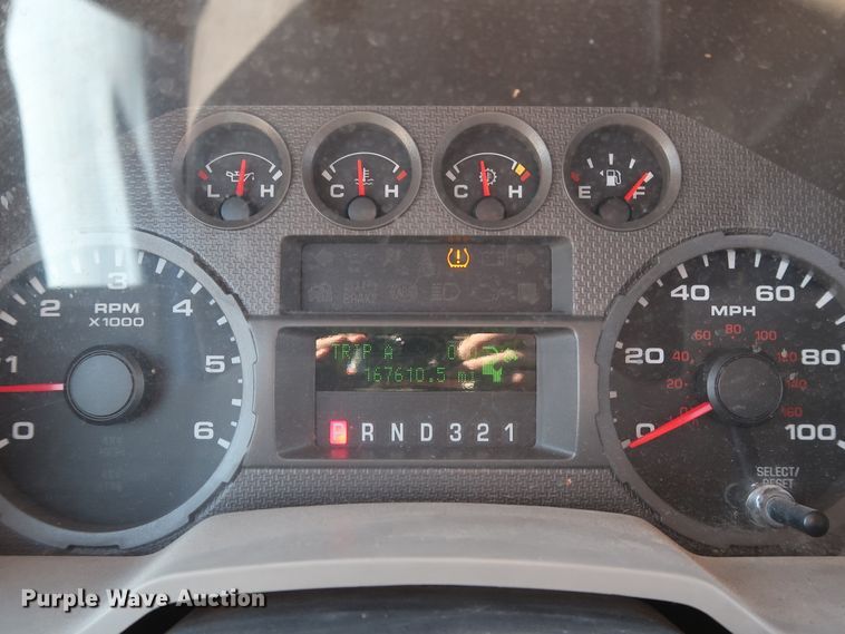 image for item GS9758 2008 Ford F250 Super Duty XL utility bed pickup truck