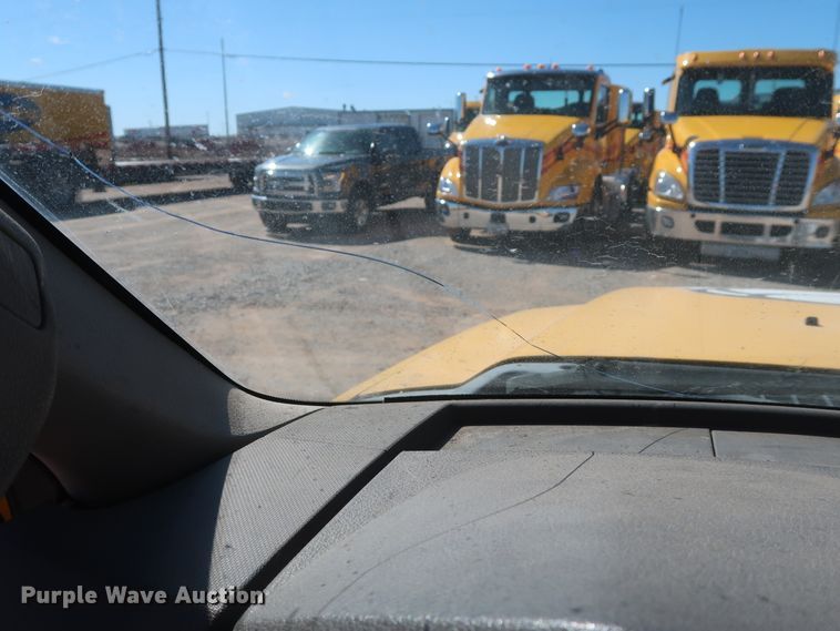 image for item GS9758 2008 Ford F250 Super Duty XL utility bed pickup truck