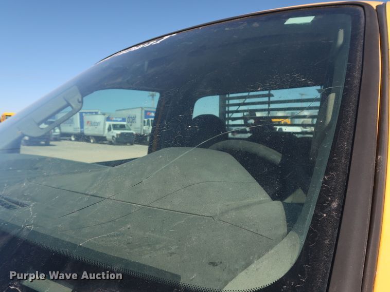 image for item GS9758 2008 Ford F250 Super Duty XL utility bed pickup truck