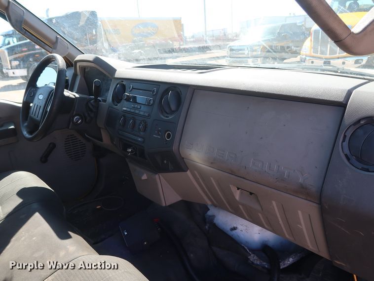 image for item GS9758 2008 Ford F250 Super Duty XL utility bed pickup truck