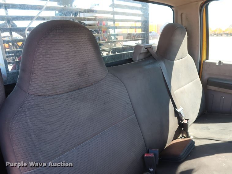 image for item GS9758 2008 Ford F250 Super Duty XL utility bed pickup truck