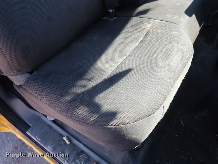 image for item GS9758 2008 Ford F250 Super Duty XL utility bed pickup truck