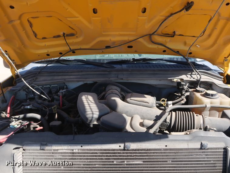 image for item GS9758 2008 Ford F250 Super Duty XL utility bed pickup truck