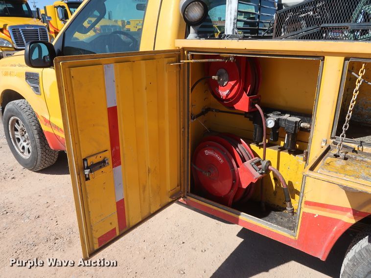 image for item GS9758 2008 Ford F250 Super Duty XL utility bed pickup truck