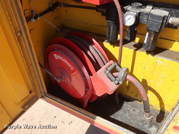 image for item GS9758 2008 Ford F250 Super Duty XL utility bed pickup truck