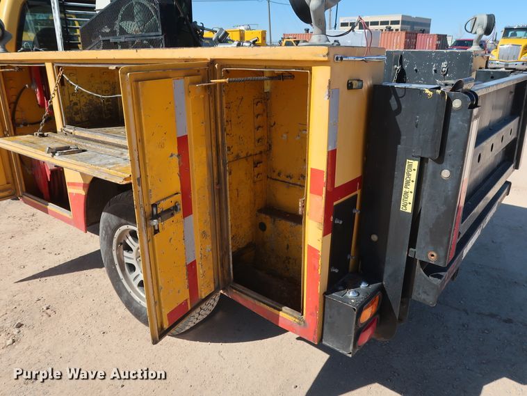 image for item GS9758 2008 Ford F250 Super Duty XL utility bed pickup truck