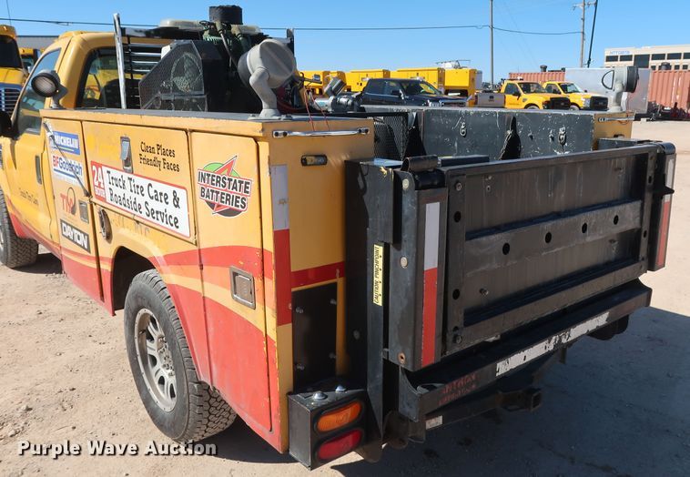 image for item GS9758 2008 Ford F250 Super Duty XL utility bed pickup truck