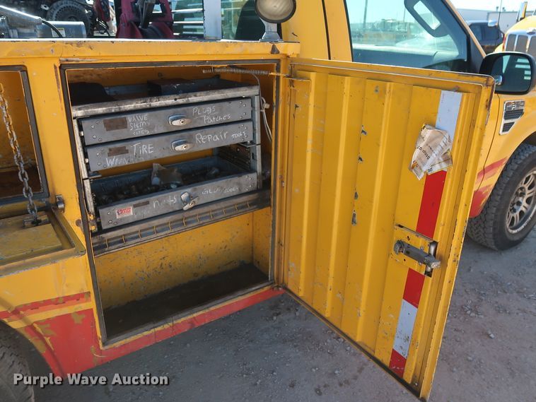 image for item GS9758 2008 Ford F250 Super Duty XL utility bed pickup truck