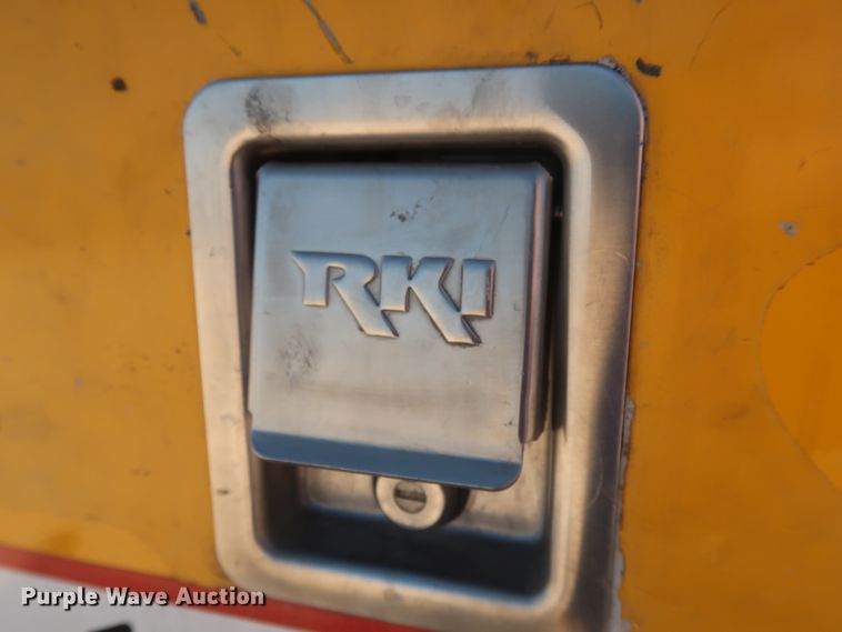 image for item GS9758 2008 Ford F250 Super Duty XL utility bed pickup truck