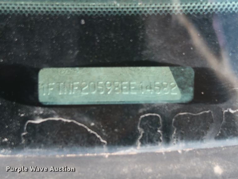 image for item GS9758 2008 Ford F250 Super Duty XL utility bed pickup truck