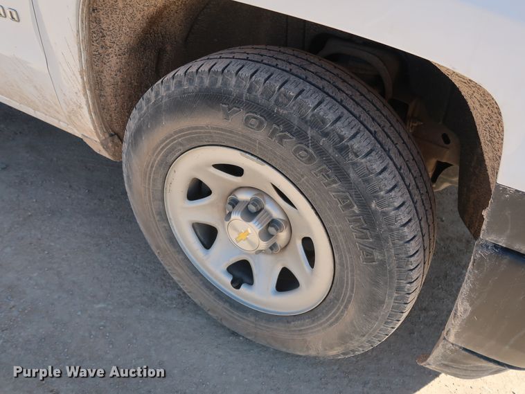 image for item GS9782 2015 Chevrolet Silverado 1500 Double Cab pickup truck