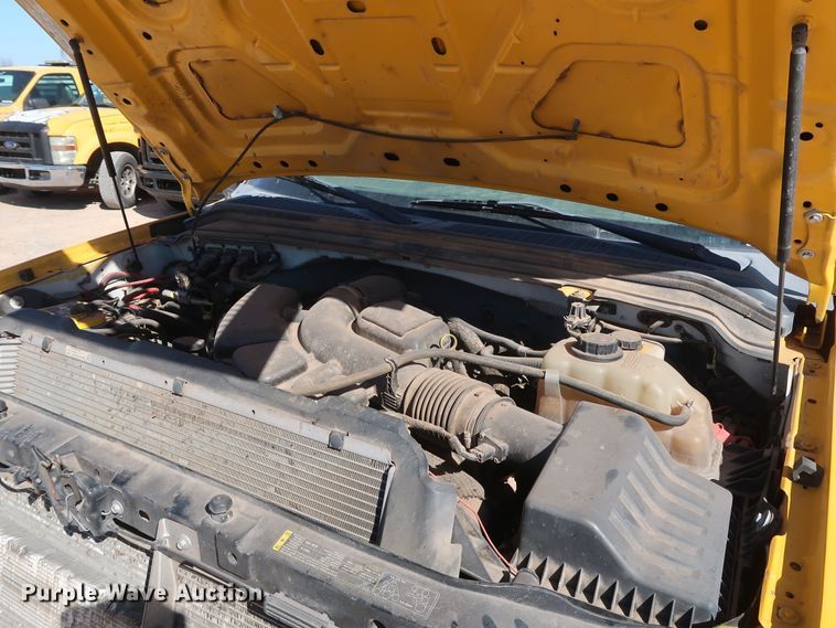 image for item GS9784 2008 Ford F250 Super Duty XL utility bed pickup truck