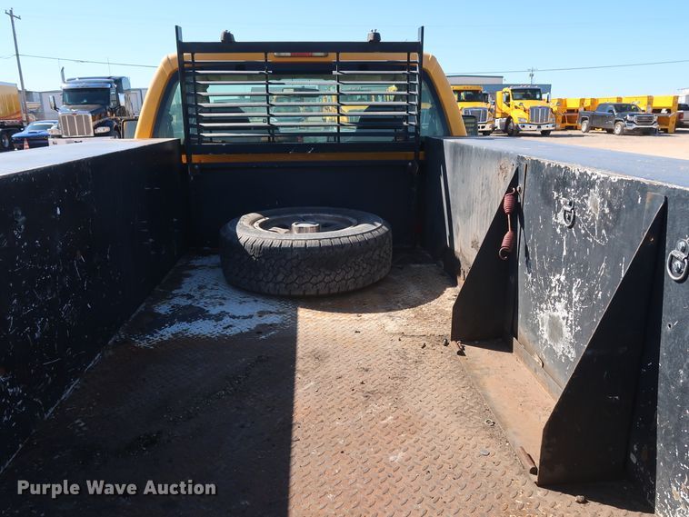 image for item GS9784 2008 Ford F250 Super Duty XL utility bed pickup truck