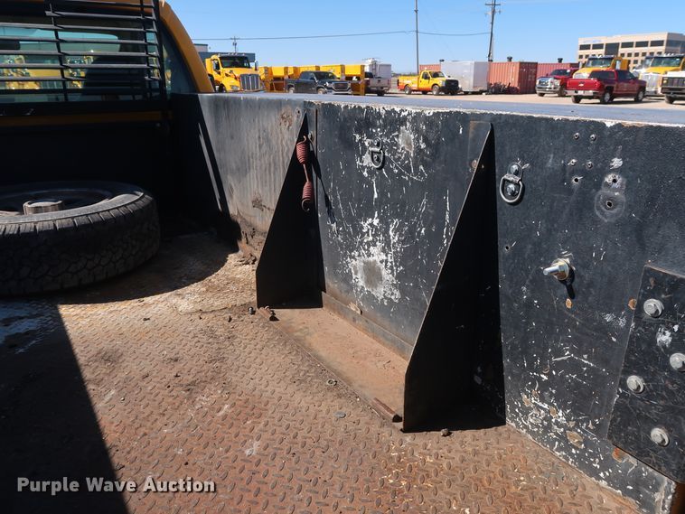 image for item GS9784 2008 Ford F250 Super Duty XL utility bed pickup truck