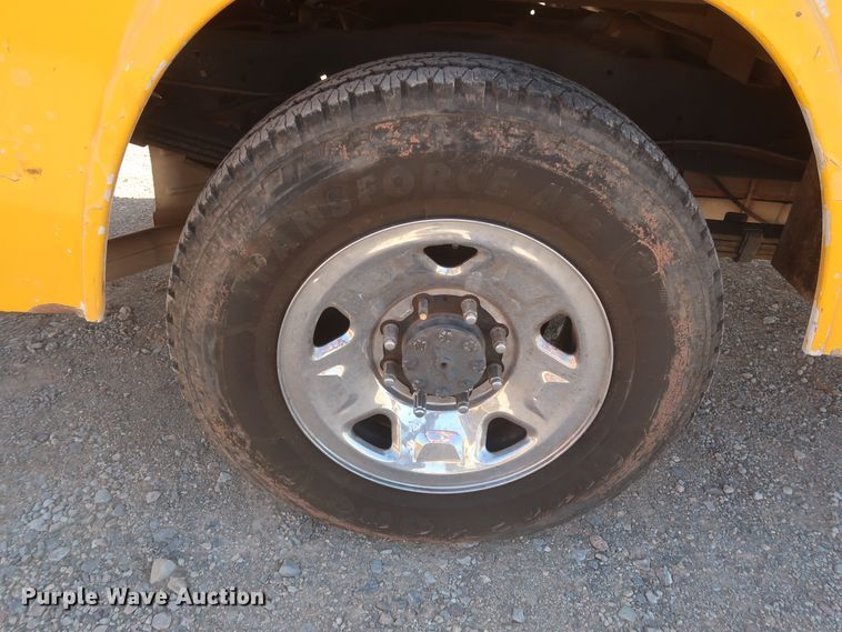 image for item GS9784 2008 Ford F250 Super Duty XL utility bed pickup truck