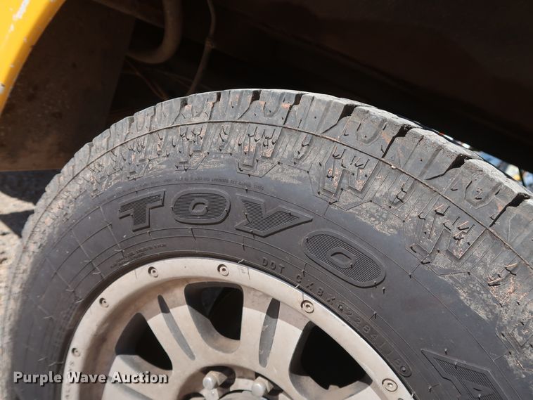 image for item GS9784 2008 Ford F250 Super Duty XL utility bed pickup truck