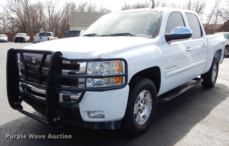 image for item GT9720 2011 Chevrolet Silverado 1500 Crew Cab pickup truck