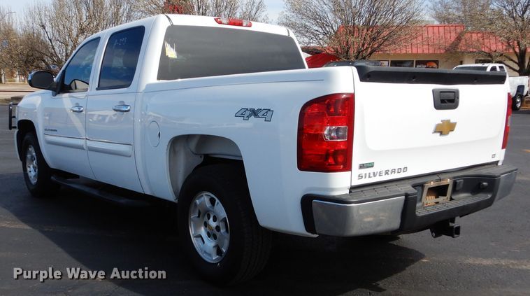 image for item GT9720 2011 Chevrolet Silverado 1500 Crew Cab pickup truck