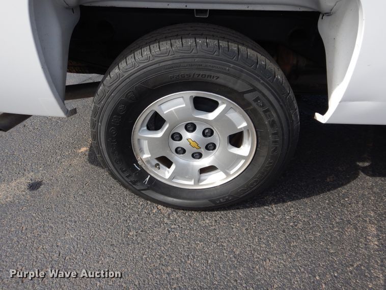 image for item GT9720 2011 Chevrolet Silverado 1500 Crew Cab pickup truck