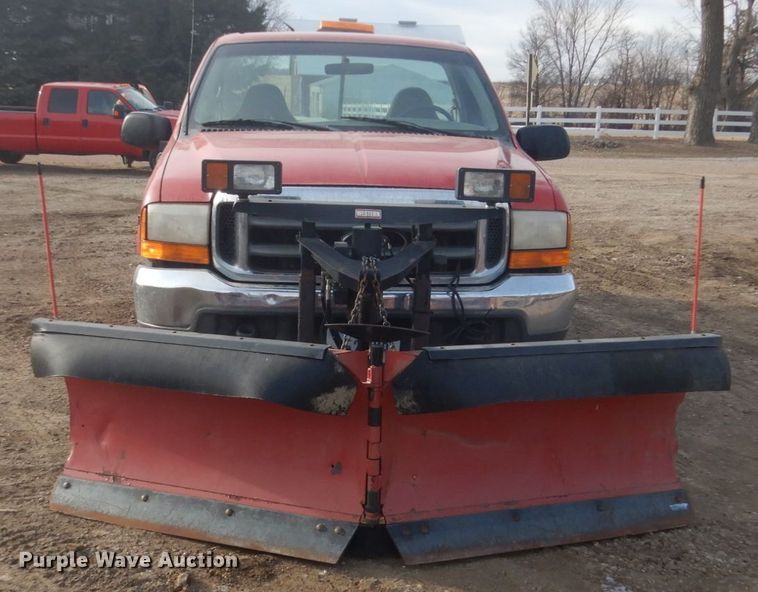 image for item GW9483 2000 Ford F250 Super Duty pickup truck