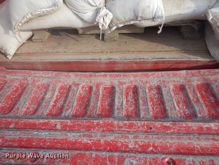 image for item GW9483 2000 Ford F250 Super Duty pickup truck