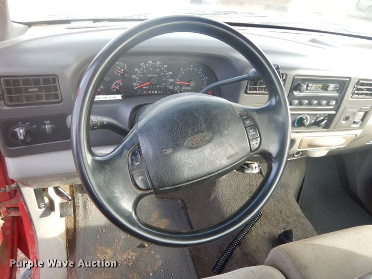 image for item GW9483 2000 Ford F250 Super Duty pickup truck