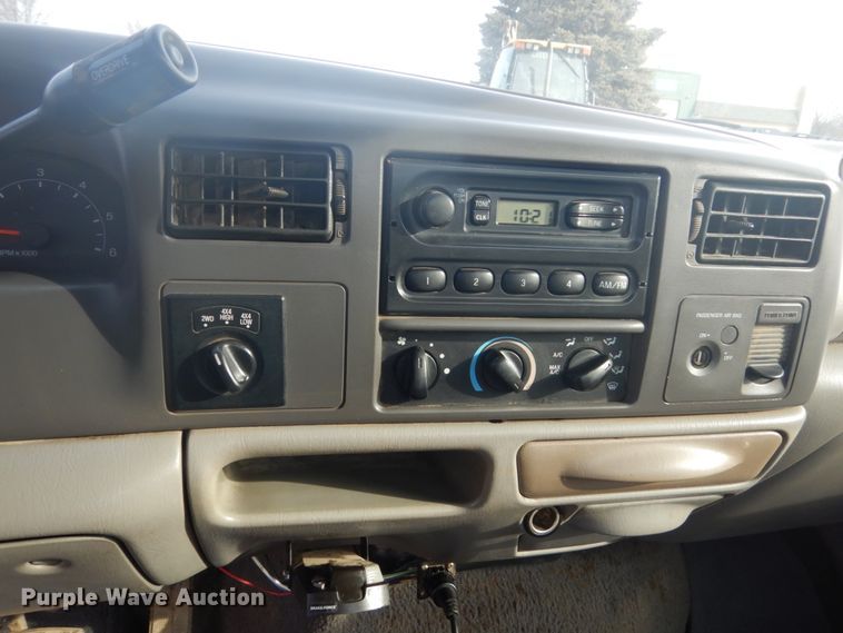 image for item GW9483 2000 Ford F250 Super Duty pickup truck