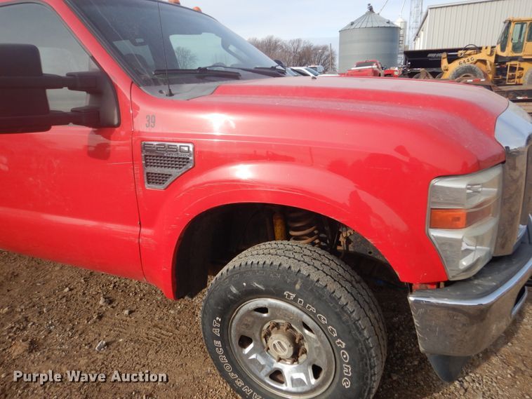 image for item GW9484 2008 Ford F250 Super Duty Crew Cab pickup truck