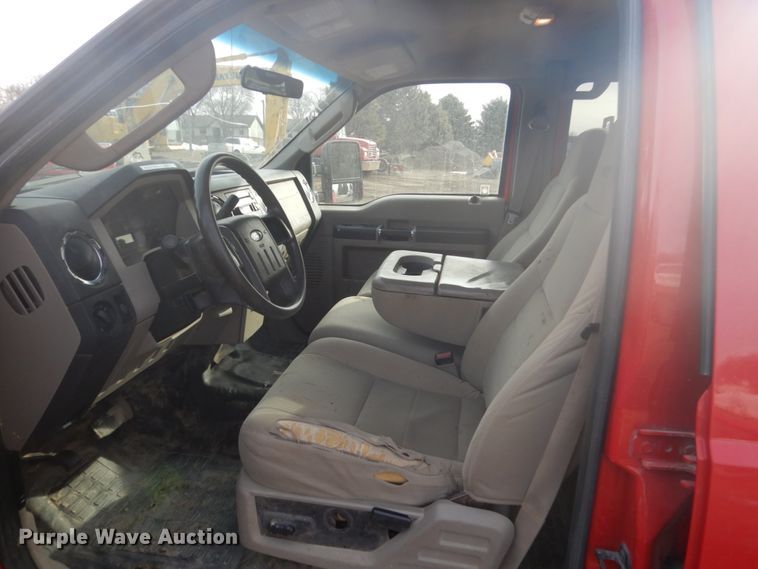 image for item GW9484 2008 Ford F250 Super Duty Crew Cab pickup truck