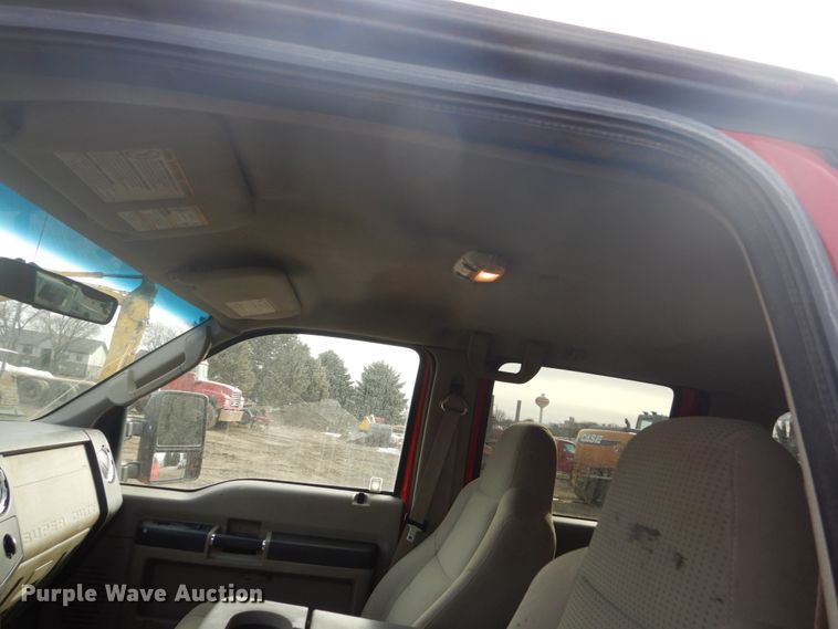 image for item GW9484 2008 Ford F250 Super Duty Crew Cab pickup truck