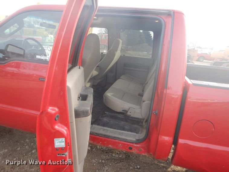 image for item GW9484 2008 Ford F250 Super Duty Crew Cab pickup truck