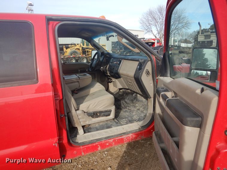 image for item GW9484 2008 Ford F250 Super Duty Crew Cab pickup truck