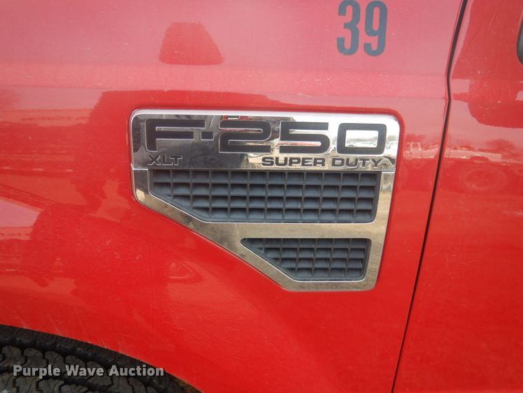 image for item GW9484 2008 Ford F250 Super Duty Crew Cab pickup truck