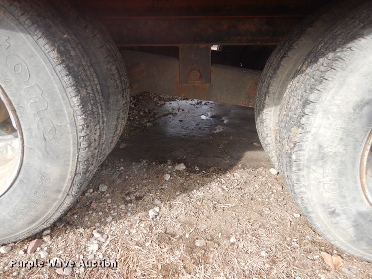 image for item GW9489 1998 Trail-Eze D10R24 tilt deck equipment trailer