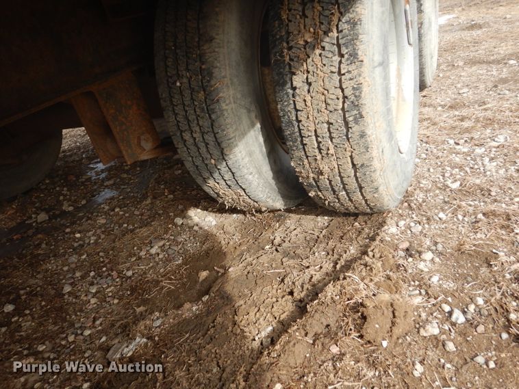 image for item GW9489 1998 Trail-Eze D10R24 tilt deck equipment trailer