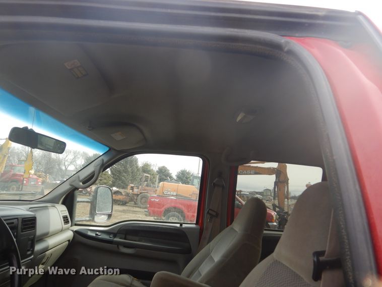 image for item GW9492 2001 Ford F350 Super Duty Crew Cab pickup truck