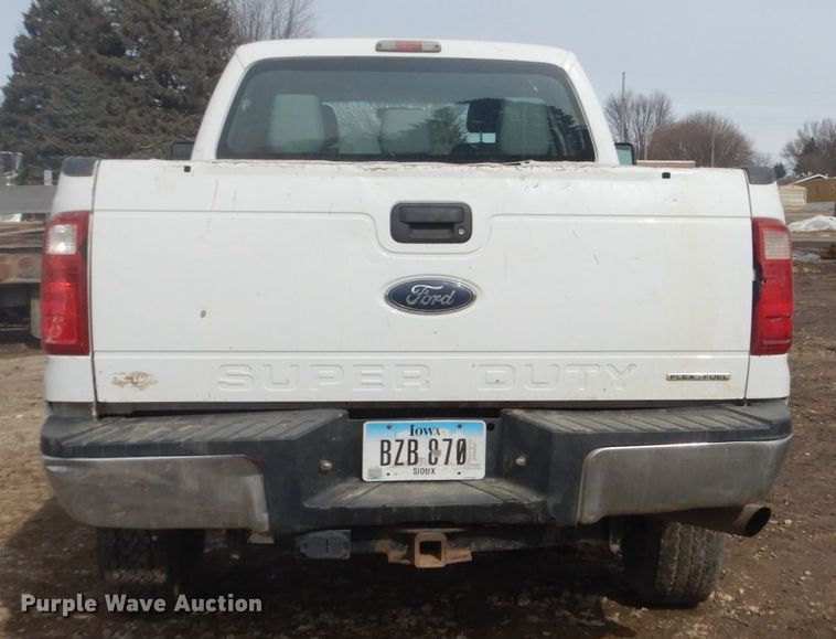 image for item GW9493 2011 Ford F250 Super Duty Crew Cab pickup truck