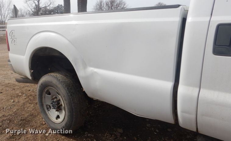 image for item GW9493 2011 Ford F250 Super Duty Crew Cab pickup truck