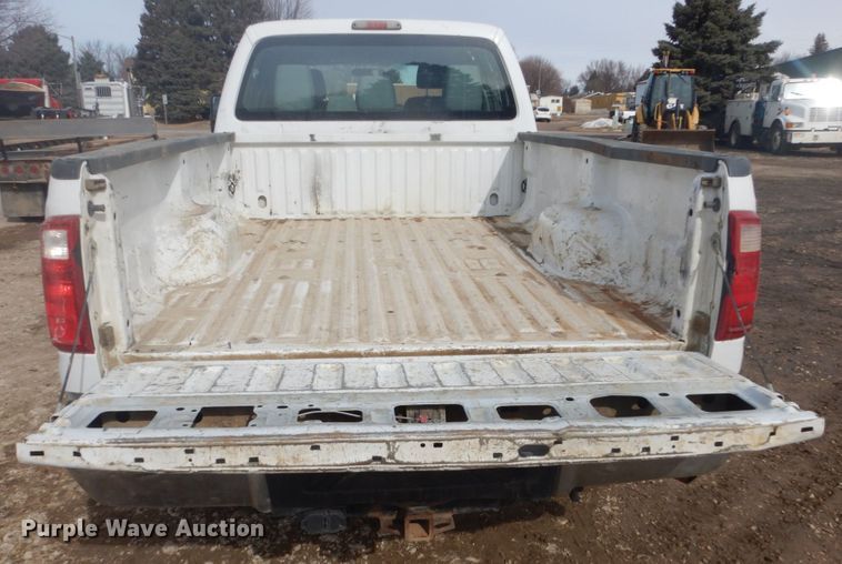 image for item GW9493 2011 Ford F250 Super Duty Crew Cab pickup truck