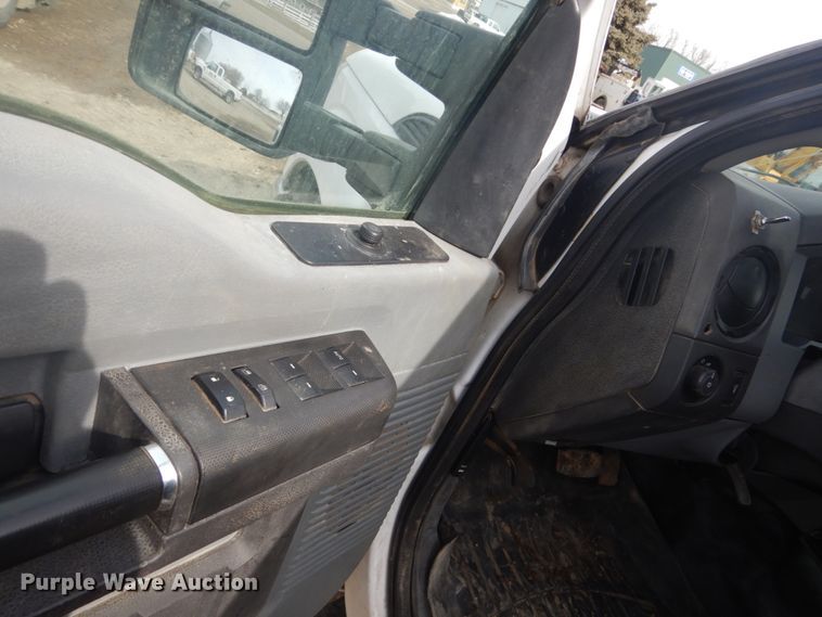 image for item GW9493 2011 Ford F250 Super Duty Crew Cab pickup truck