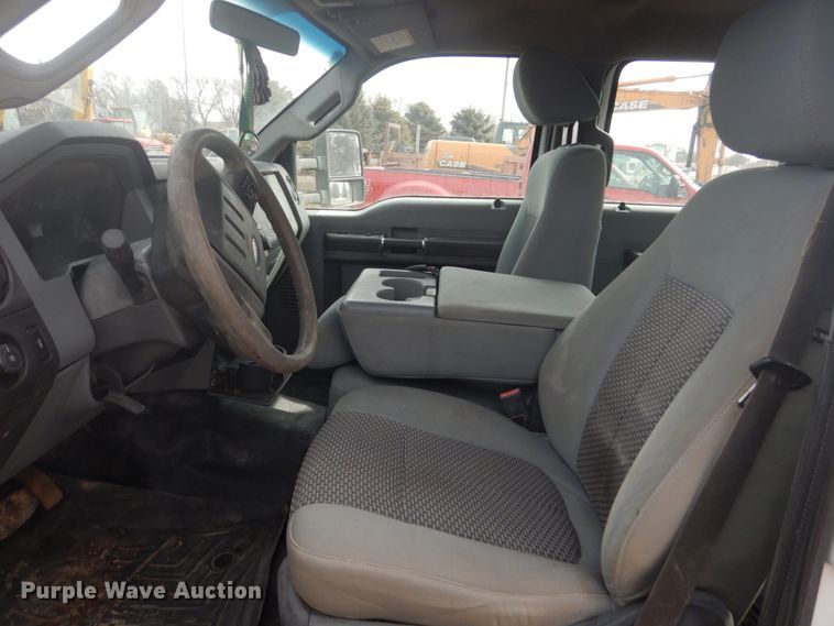 image for item GW9493 2011 Ford F250 Super Duty Crew Cab pickup truck