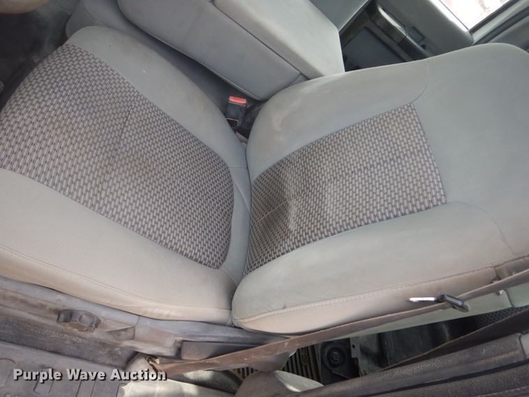 image for item GW9493 2011 Ford F250 Super Duty Crew Cab pickup truck